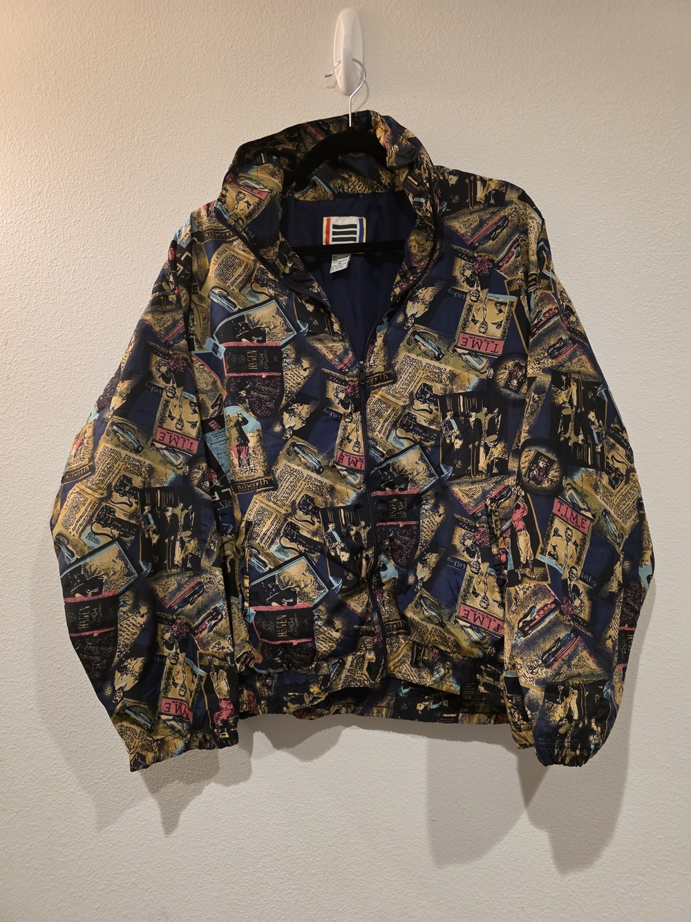 Vintage-Inspired Men's Printed Bomber Jacket - Navy/Gold